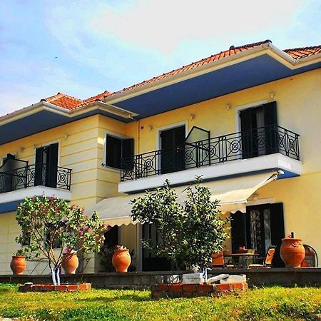 Guesthouse Bizani Neo Mpizani Luaran gambar
