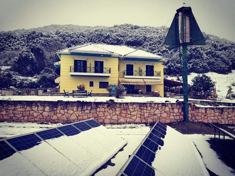 Guesthouse Bizani Neo Mpizani Luaran gambar
